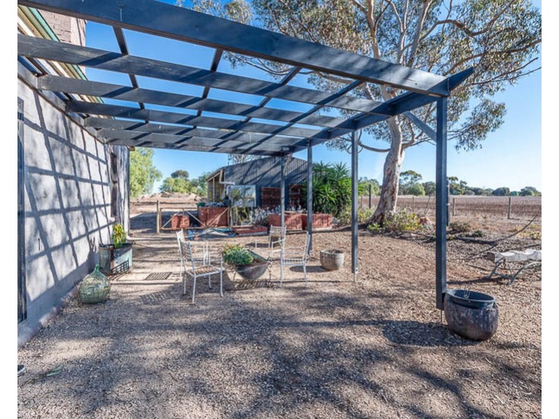 5151 Old Princes Highway, Murray Bridge East SA 5253