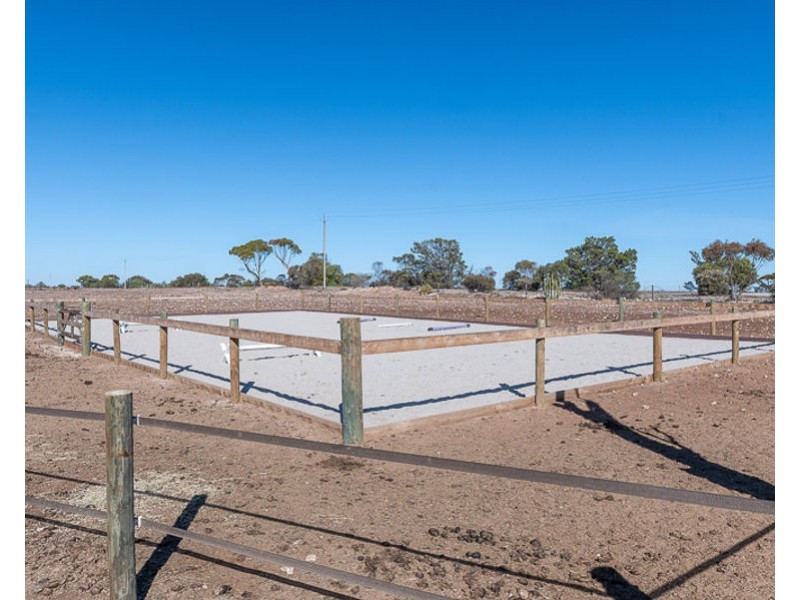 5151 Old Princes Highway, Murray Bridge East SA 5253