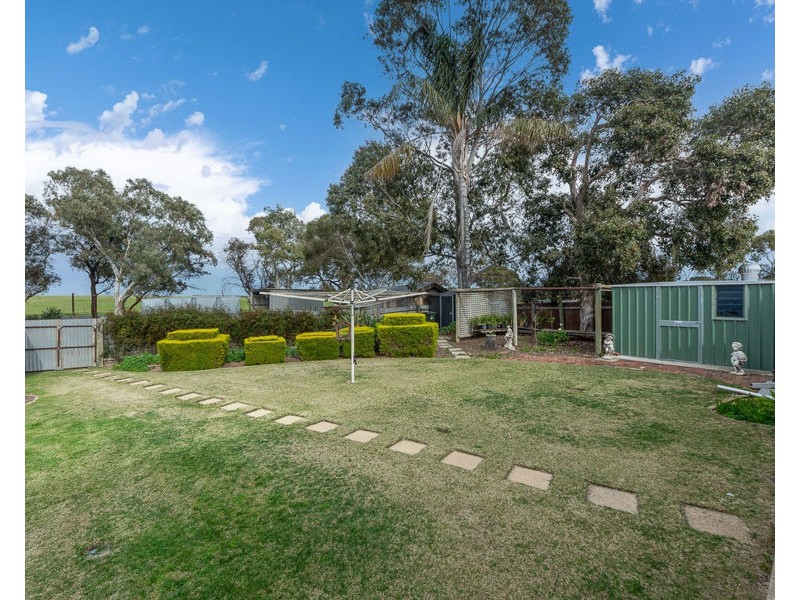 11-13 Hurtle Street, Woods Point SA 5253