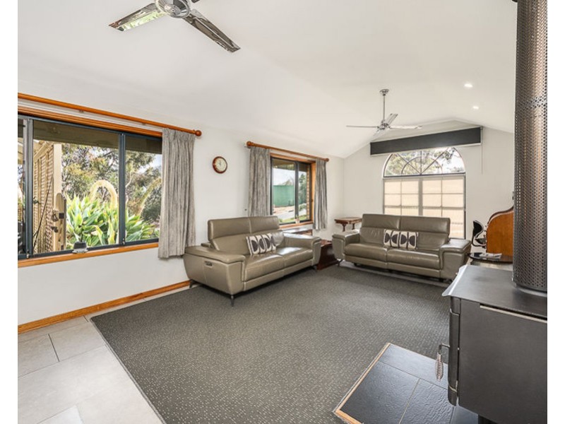 5 Thiele Road, Murray Bridge East SA 5253