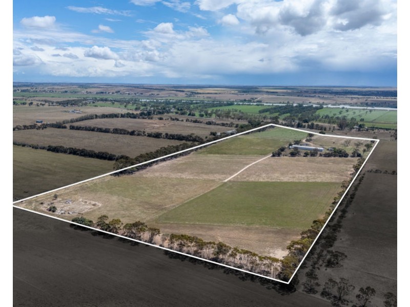 1422 Jervois Road, Woods Point SA 5253