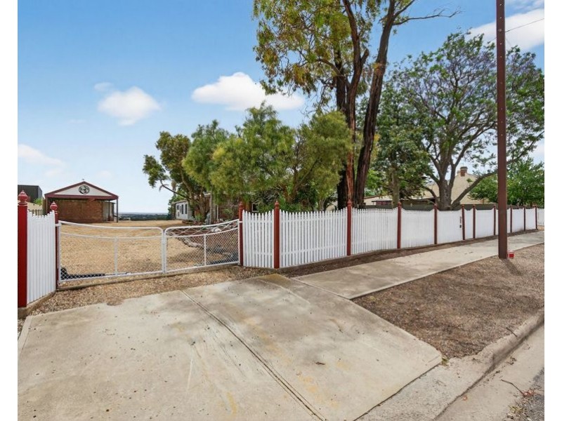 11A Florence, Murray Bridge SA 5253