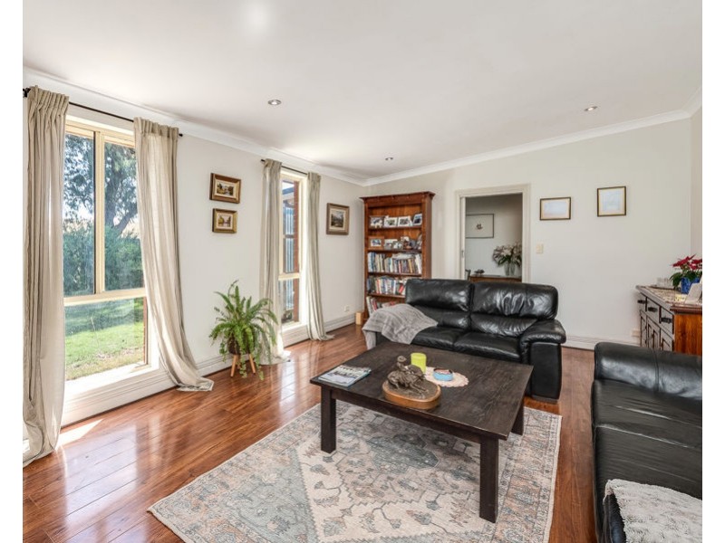 249 The Point Road, Jervois SA 5259