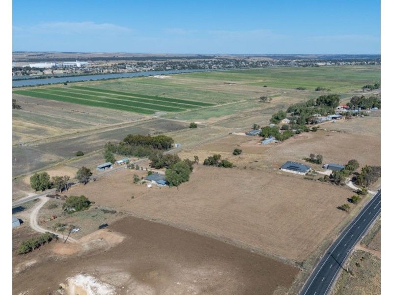 249 The Point Road, Jervois SA 5259