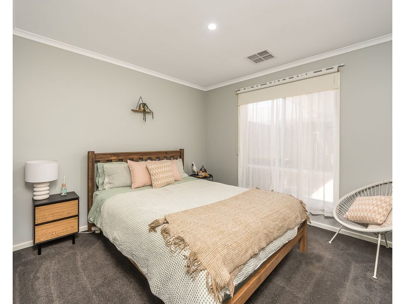 8 Joy Crescent, Murray Bridge SA 5253