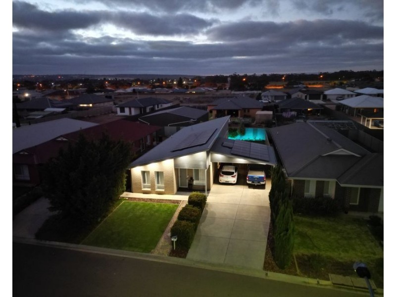 8 Joy Crescent, Murray Bridge SA 5253