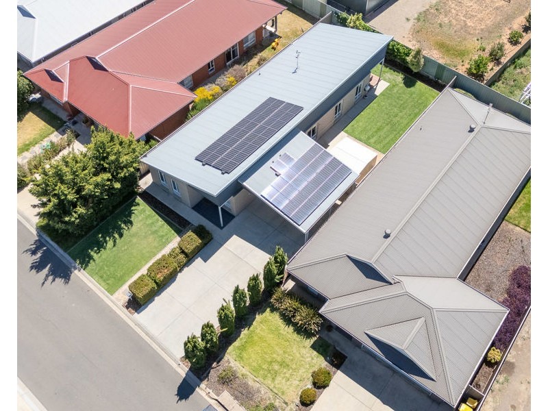 8 Joy Crescent, Murray Bridge SA 5253