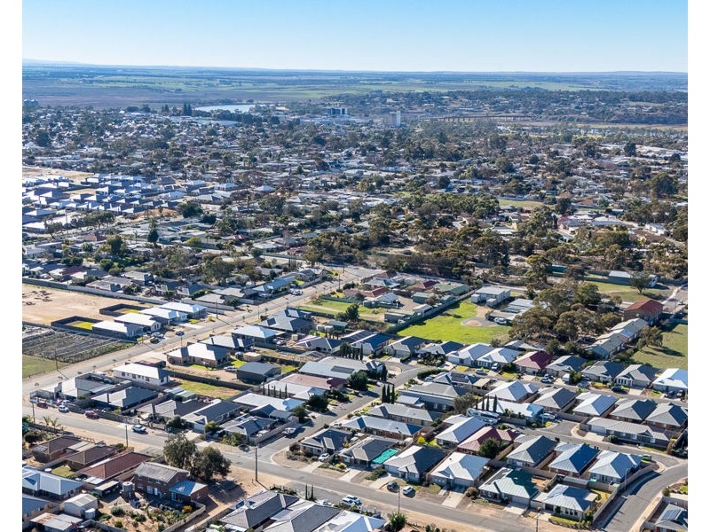 8 Joy Crescent, Murray Bridge SA 5253