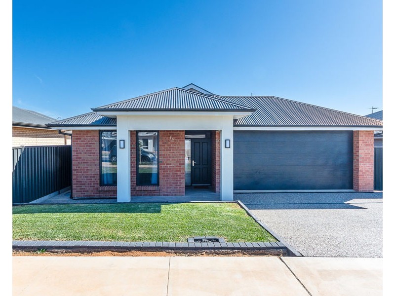 16 Grazier Street, Murray Bridge SA 5253