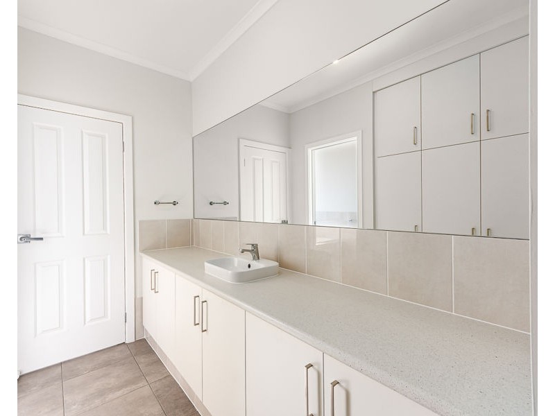 16 Grazier Street, Murray Bridge SA 5253