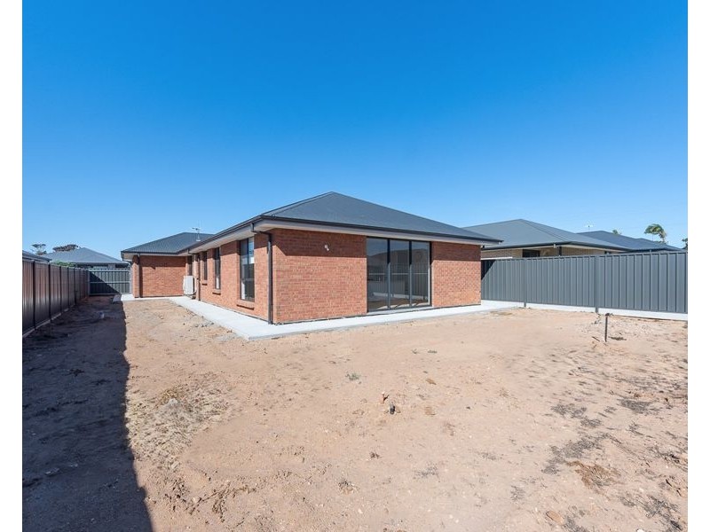 16 Grazier Street, Murray Bridge SA 5253