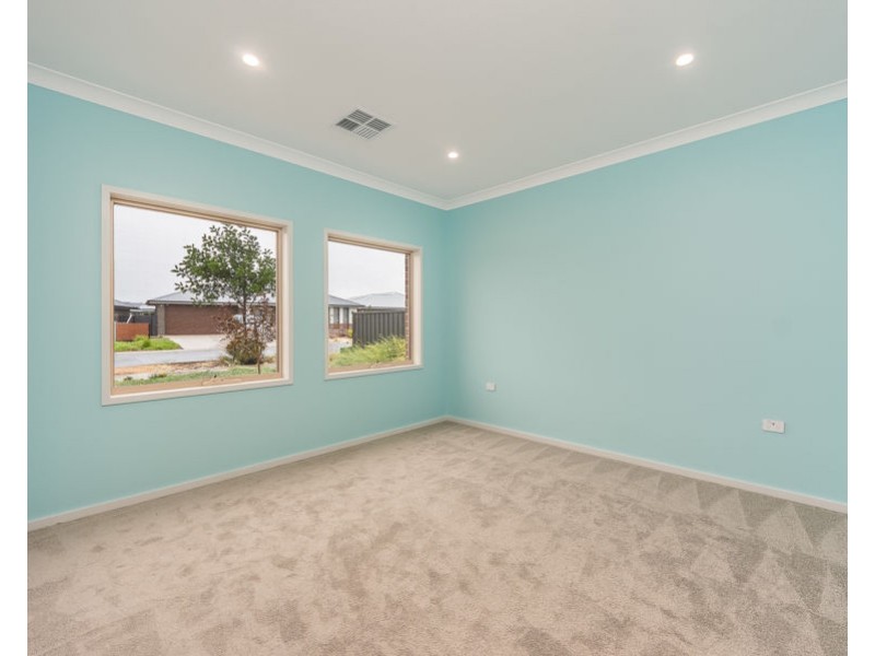 11 Newbridge Parade, Murray Bridge SA 5253