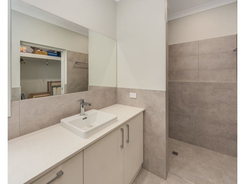 11 Newbridge Parade, Murray Bridge SA 5253