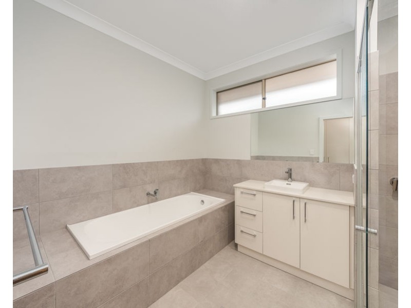 11 Newbridge Parade, Murray Bridge SA 5253