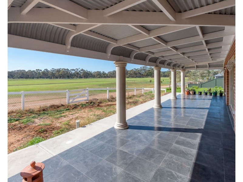 11 Newbridge Parade, Murray Bridge SA 5253
