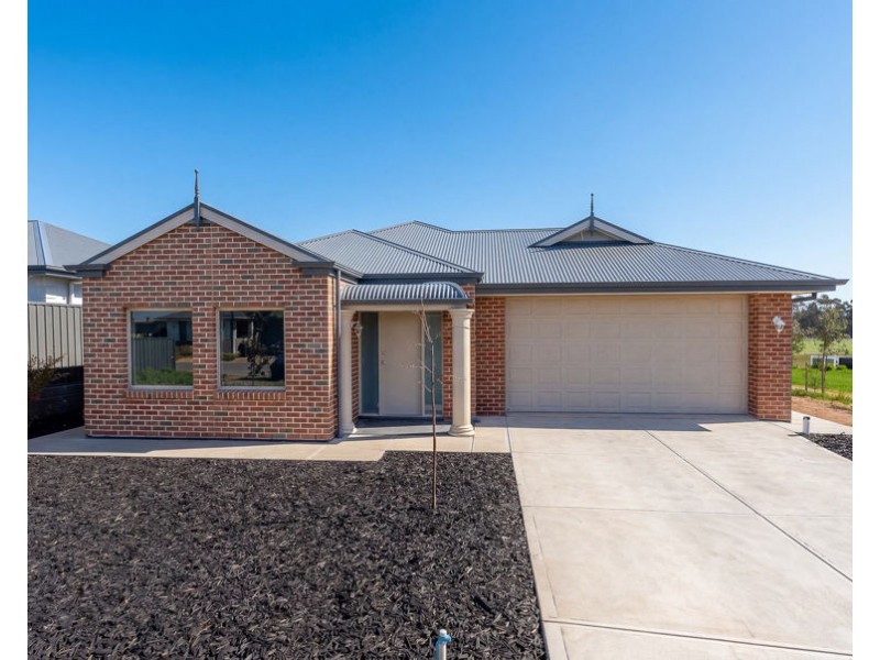 11 Newbridge Parade, Murray Bridge SA 5253