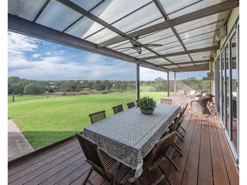1263 Jervois Road, Woods Point SA 5253