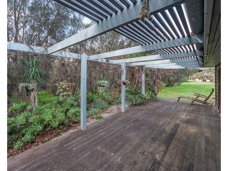 1263 Jervois Road, Woods Point SA 5253