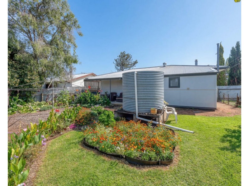 2 Peart Crescent, Murray Bridge SA 5253