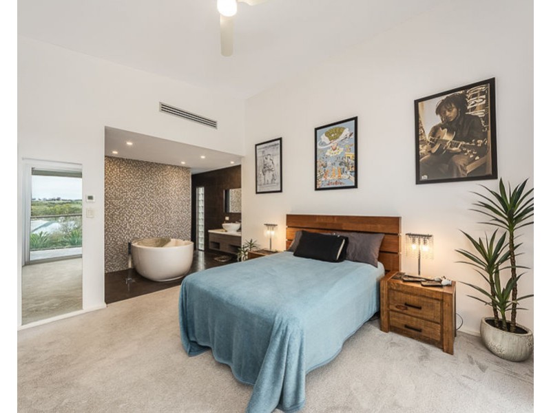 16 Narooma Way, Murray Bridge SA 5253