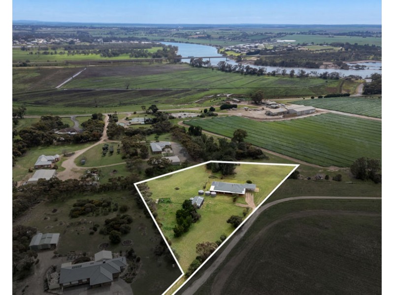 61 Carter Road, Murray Bridge SA 5253