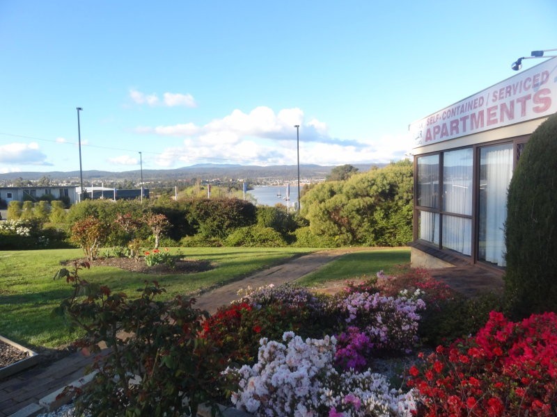 2/23-27 Eloura Street, Riverside TAS 7250