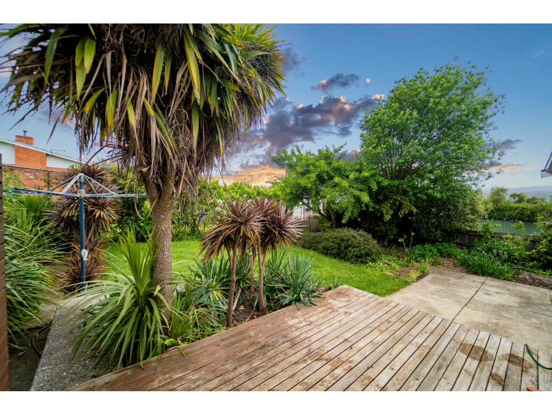 8 Belhaven Crescent, Newstead TAS 7250