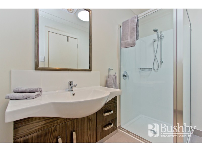 8/73 Foch Street, Mowbray TAS 7248
