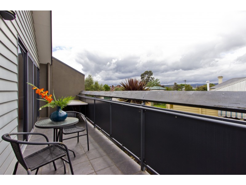 8/4 Bryan Street, Invermay TAS 7248