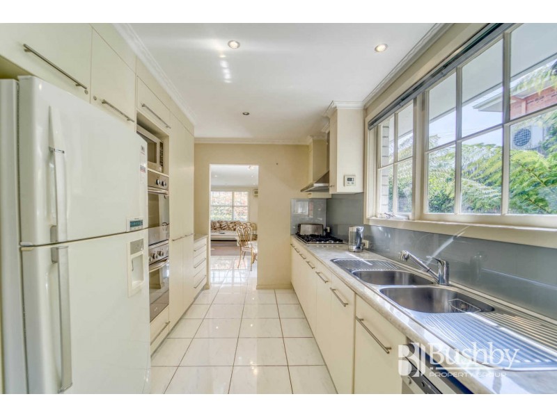 15 Chifley Street, Kings Meadows TAS 7249