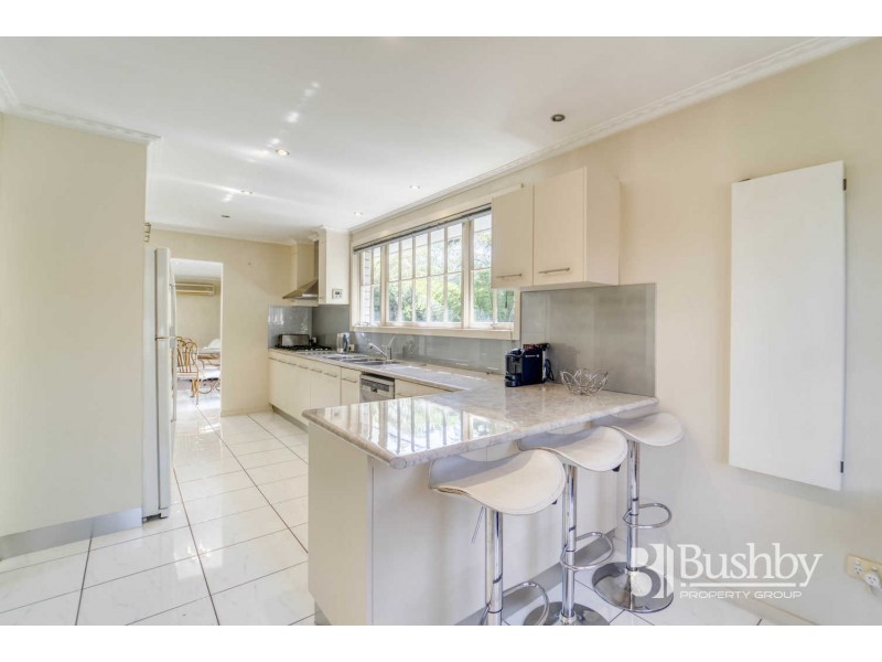 15 Chifley Street, Kings Meadows TAS 7249