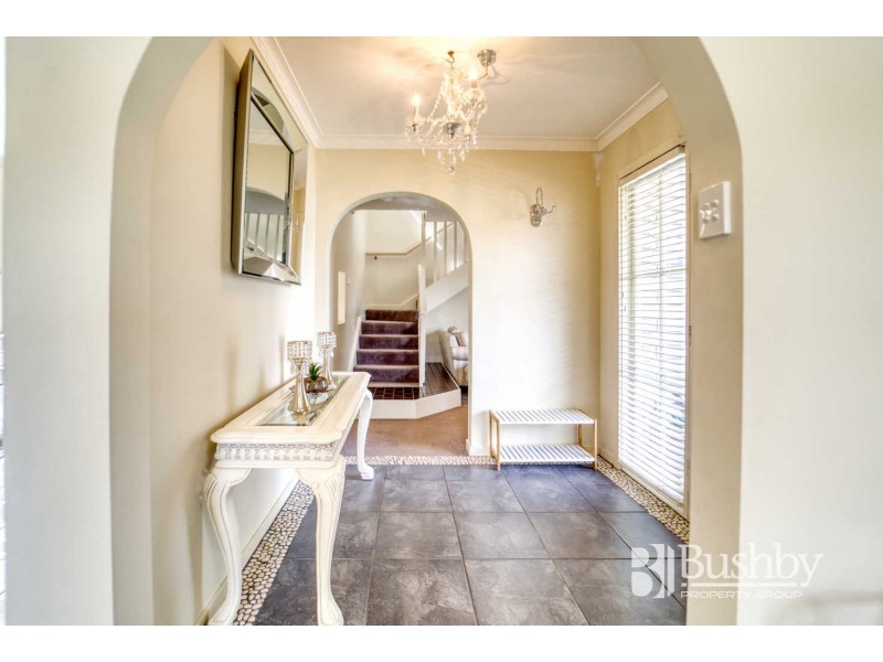 15 Chifley Street, Kings Meadows TAS 7249