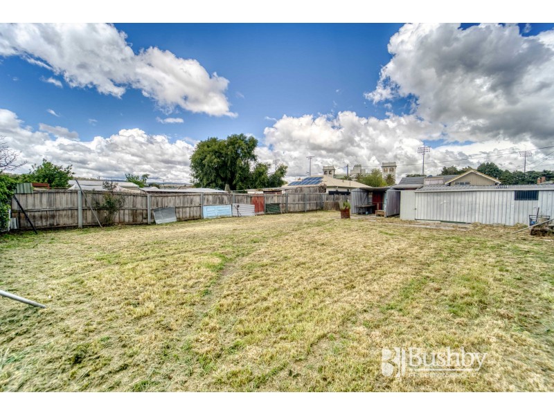 11 Verdun Street, Mowbray TAS 7248