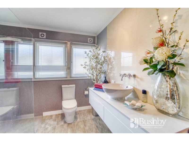 56 Cornwall Crescent, Newnham TAS 7248