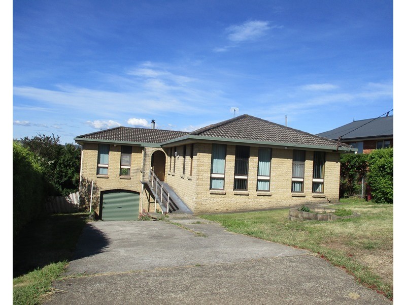 5 Redwood Crescent, Youngtown TAS 7249