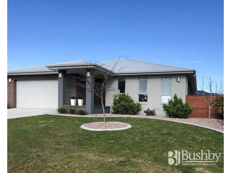 12 Senator Court, Newnham TAS 7248