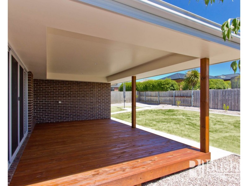 12 Senator Court, Newnham TAS 7248