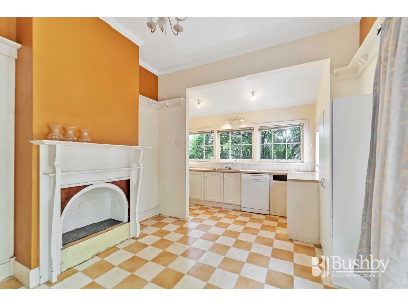 21 Birdwood Street, Mowbray TAS 7248