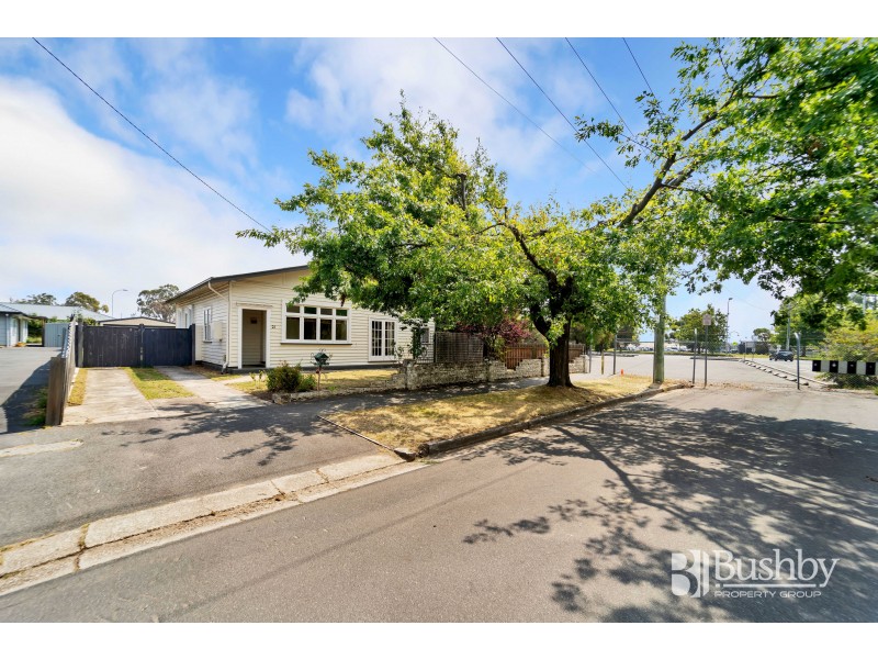 21 Birdwood Street, Mowbray TAS 7248