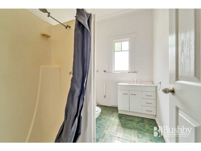 21 Birdwood Street, Mowbray TAS 7248