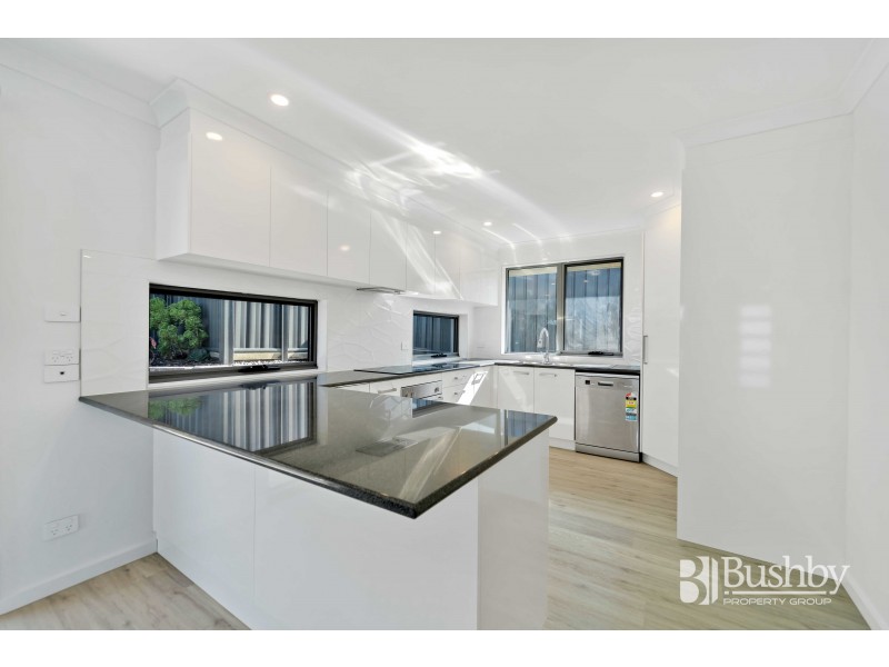 2/4 Whymper Court, Prospect Vale TAS 7250
