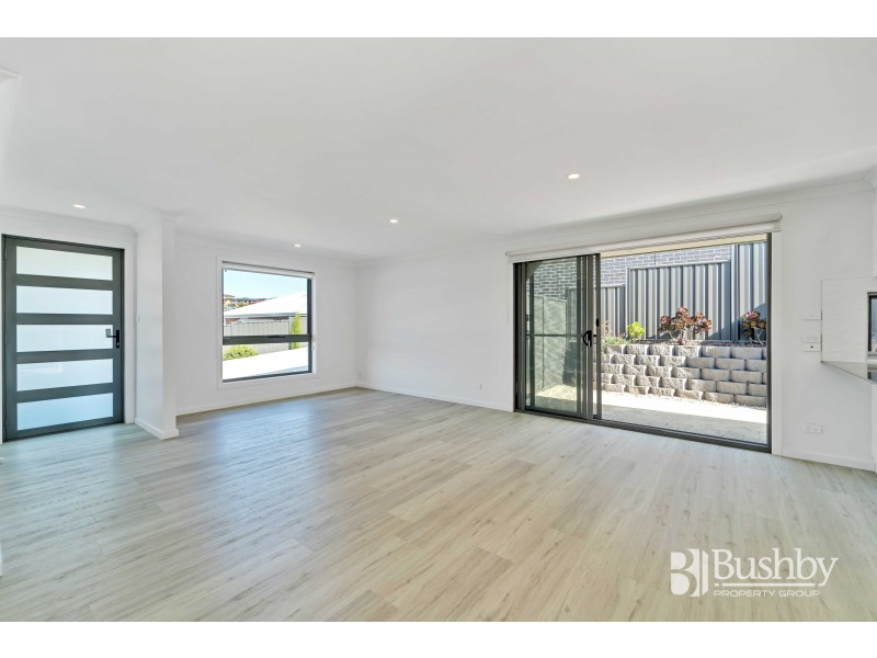 2/4 Whymper Court, Prospect Vale TAS 7250