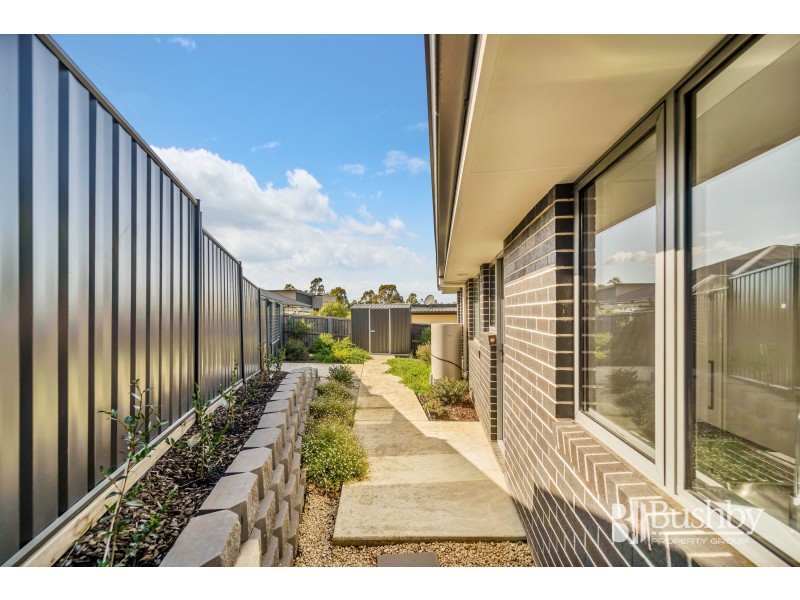 2/4 Whymper Court, Prospect Vale TAS 7250