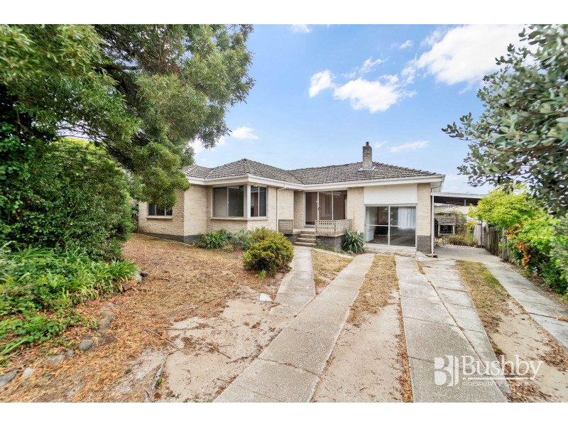 18 Charlton Street, Norwood TAS 7250