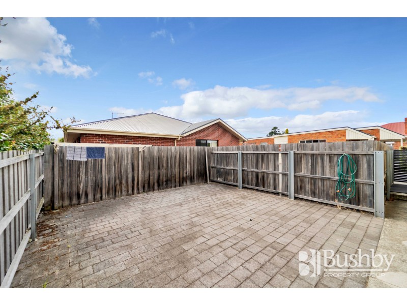 1/10-12 Plumer Street, Mowbray TAS 7248