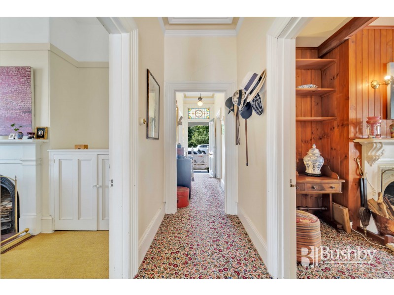 8 St Georges Square, East Launceston TAS 7250