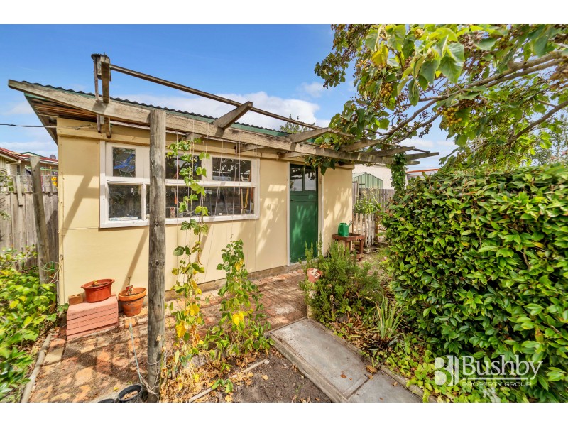 6 Bond Street, Kings Meadows TAS 7249