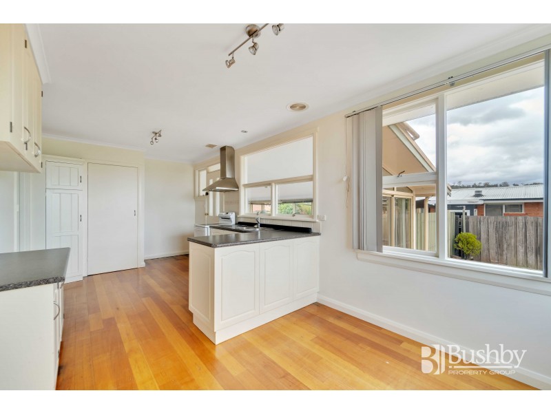 69 Paringa Avenue, Newnham TAS 7248