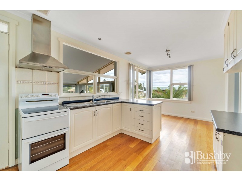 69 Paringa Avenue, Newnham TAS 7248