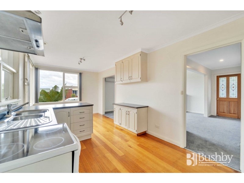 69 Paringa Avenue, Newnham TAS 7248